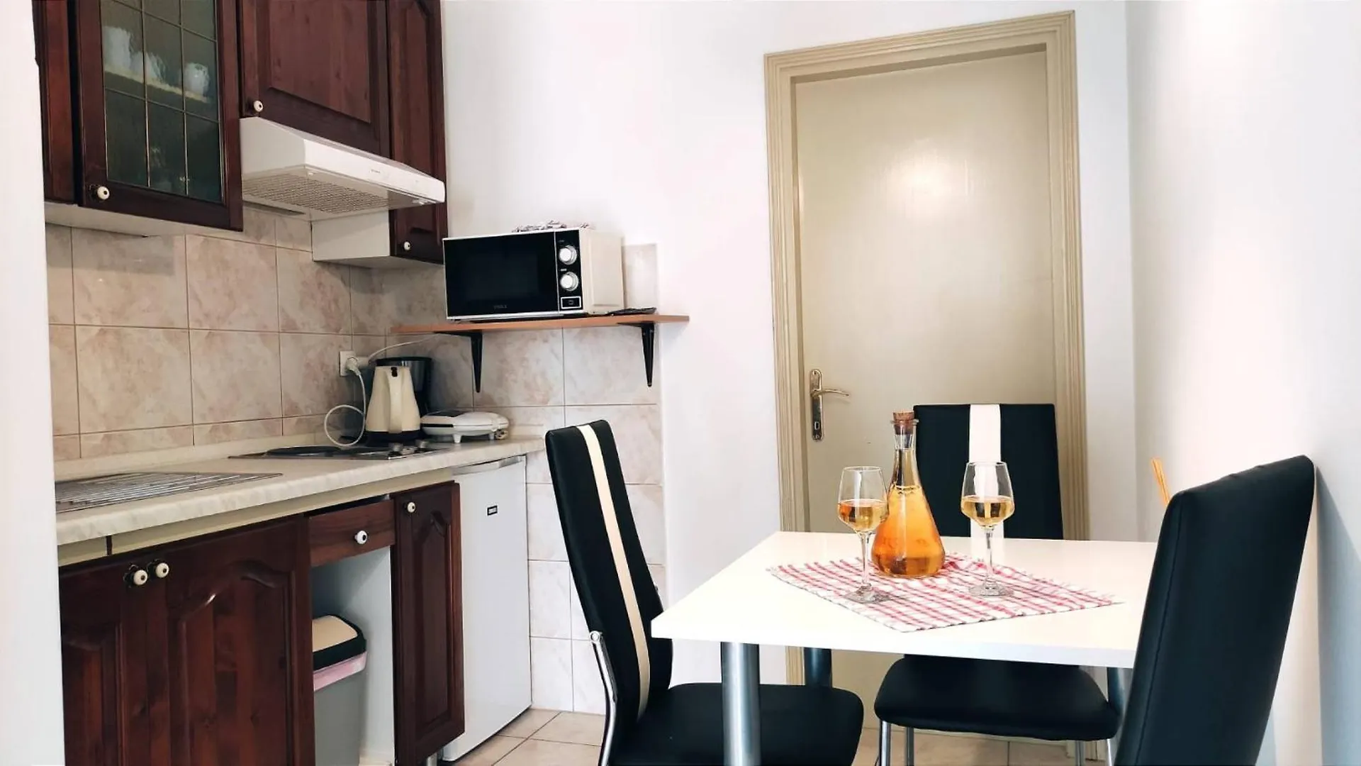 Kastel Stafilic Comfortable Apartments Kastela